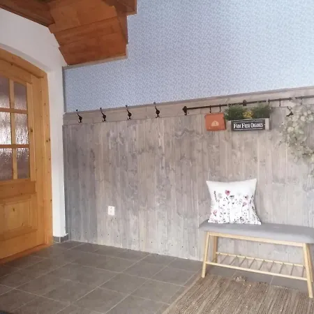 Kolmanovci بيت للعطل *