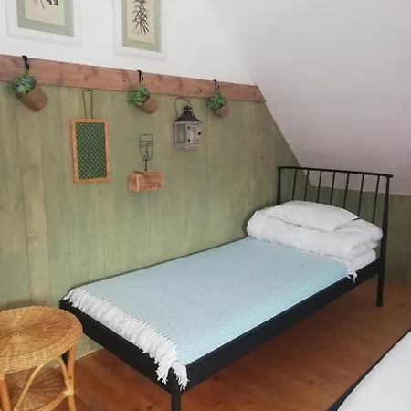 Kolmanovci بيت للعطل